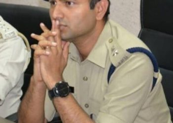 IPS સેજુળ એ સ્ટાફને જાદુની ઝપ્પી આપી કઈક આવું કહ્યું..