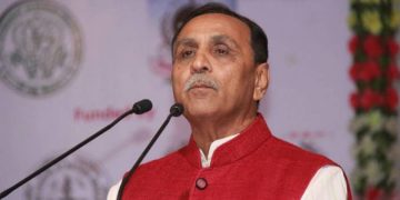 IAS અધિકારીઓને CM એ શું આપી સલાહ…?