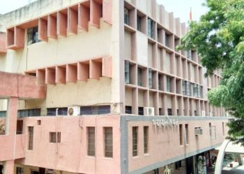 કાર્યપાલક ઈજનેર ના સ્વૈચ્છિક રાજીનામાં ને લઈને જી.પંચાયતમા ચર્ચાઓએ પકડ્યું જોર