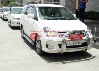 લોકો પર ઠોકી બેસાડવામાં આવતા સરકાર ના નિયમો સરકારી બાબુઓને જ નથી પડતા લાગુ!!!