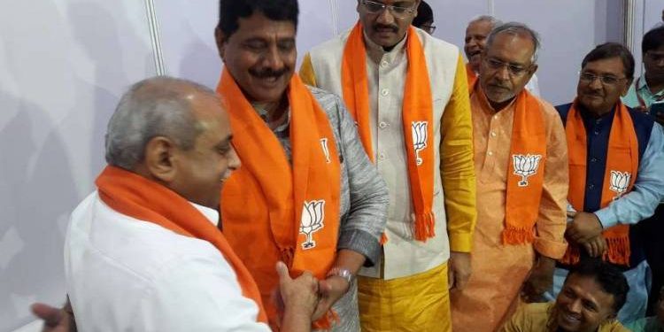 શંકરસિંહવાઘેલા ના પુત્ર મહેન્દ્રસિંહ ભાજપમાં,કોંગ્રેસયુક્ત ભાજપ..!!