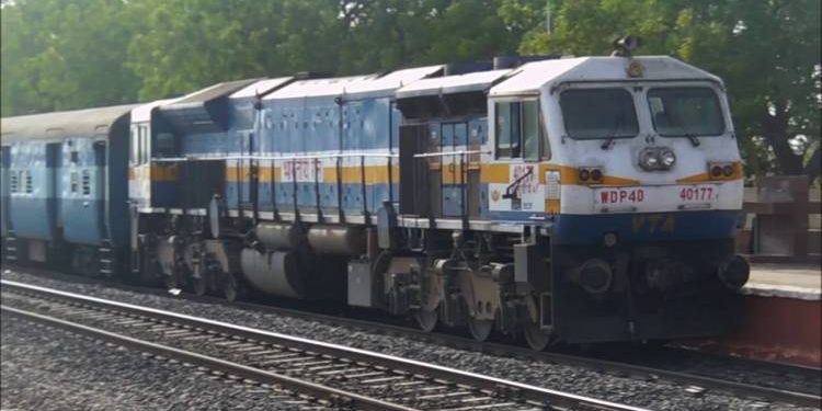 મહાશિવરાત્રીના મેળામાં ટ્રેનમાં જુનાગઢ જવાનું વિચારી રહ્યા છો તો આ સમાચાર કામના છે.