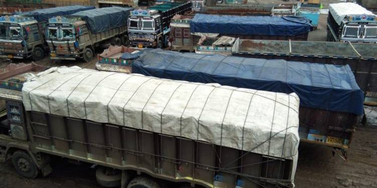 જામનગર સહીત દેશભરમાં આજથી ટ્રકોના પૈંડા થંભી ગયા…અનિશ્ચિત હડતાલ…