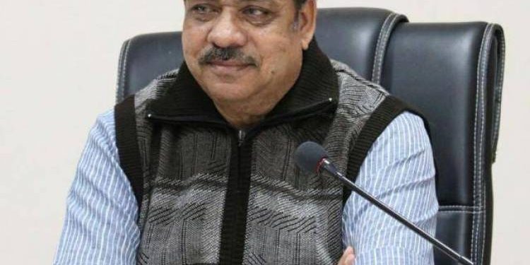 દ્વારકાના ડીડીઓ આકરાપાણીએ,ભાટિયાના તલાટી મંત્રી સસ્પેન્ડ,અન્ય દોષિતો સામે થશે કાર્યવાહી