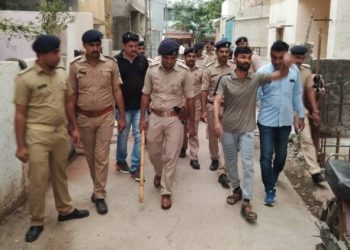 જામનગર પોલીસ ખોદવા નીકળી ડુંગર અને નીકળ્યો ઉંદર જેવી સ્થિતિ થઇ…