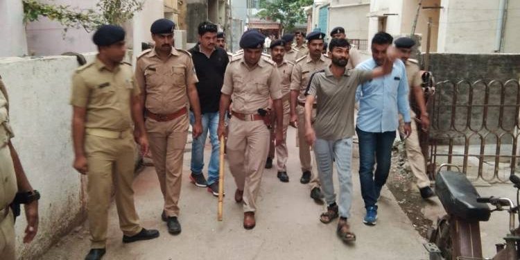 જામનગર પોલીસ ખોદવા નીકળી ડુંગર અને નીકળ્યો ઉંદર જેવી સ્થિતિ થઇ…