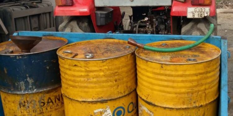 પ્લેનમાં વપરાતા ઈંધણ ચોરીના રેકેટનો  કેવી રીતે કર્યો R.R.સેલની ટીમે પર્દાફાશ।.!! 