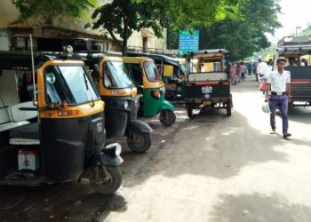 હોસ્પિટલ બહારનો આ ટ્રાફિક તંત્રને નજરે ચઢશે ખરા …