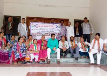 ધરણાસ્થળ પરથી કોંગી કાર્યકરો ને પોલીસે ઉઠાવ્યા તો પોલીસહેડકવાર્ટર ખાતે ધરણા શરૂ થયા…