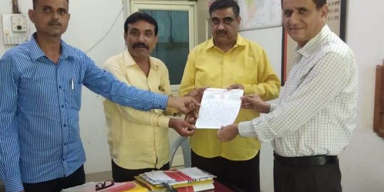 “કેળવણીની કેડી”મા સમયમાં વધારાને લઈને શિક્ષકસંઘને આવવું પડ્યું મેદાને…