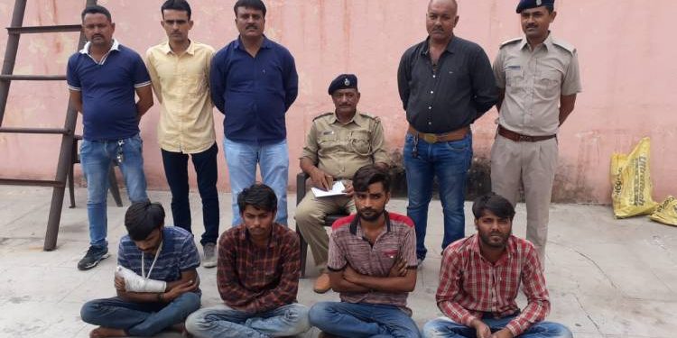 ઘાડપાડુ ગેંગ સકંજામાં,આ રીતે લુંટતા લોકોને..