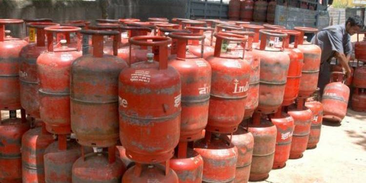 કાલાવડમાં થયેલ આ ચોરી છે આશ્ચર્ય પમાડે તેવી!