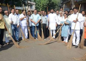 આ ફોટો જોઈને તમે શું કેહ્શો..?