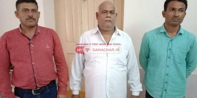 આ છે લાંચિયા ફોજદાર અને જમાદાર..