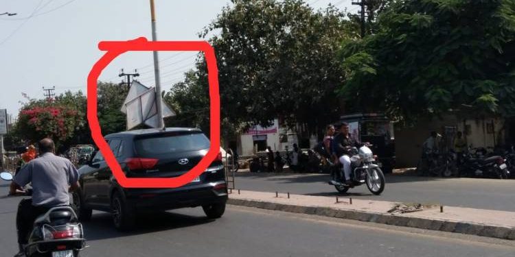 એસ્ટેટ વિભાગ ના પાપે જામનગરના રસ્તાઓ પર લટકી રહ્યું છે મોત…