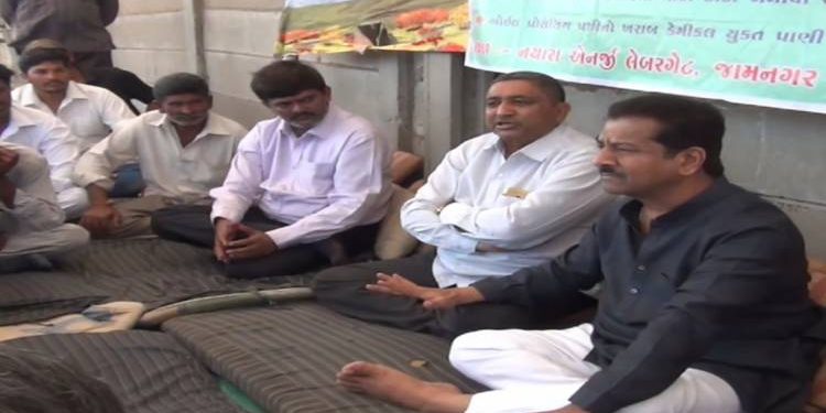 ખંભાળિયા:નયારા એનર્જી લીમીટેડ સામે ચાલી રહેલા આંદોલન ને ટેકો આપવા પહોચ્યા MLA માડમ