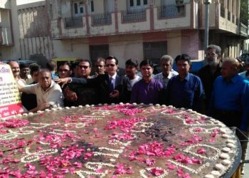 મોરબી:જલારામ જયંતિ નિમિતે બન્યો મહાકાય રોટલો,ઈન્ડિયા બુક ઓફ વર્લ્ડ રેકોર્ડમાં સ્થાન