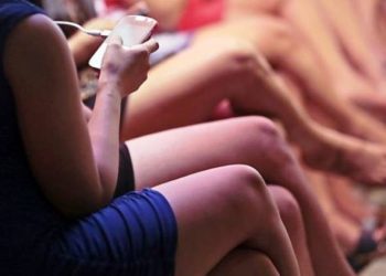 સોશ્યલ મીડિયા અને દલાલોના માધ્યમથી ગ્રાહકોને સ્પા સુધી લાવવામાં આવતા, થાઈલેન્ડની યુવતીઓ પણ હતી હાજર