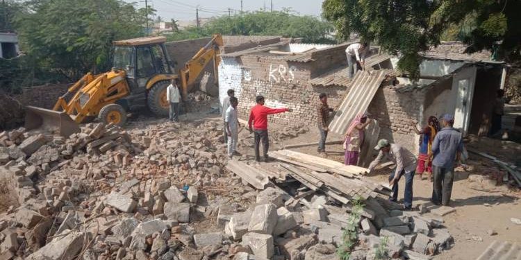 અંતે બેડેશ્વર નજીક ના ૧૯ દબાણો હટાવવા માટે શરૂ થયું ઓપરેશન..