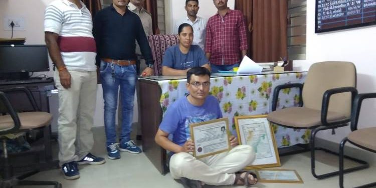 સલાયામાં થી ઝડપાયેલો બોગસ તબીબ પેહલા શું હતો…?