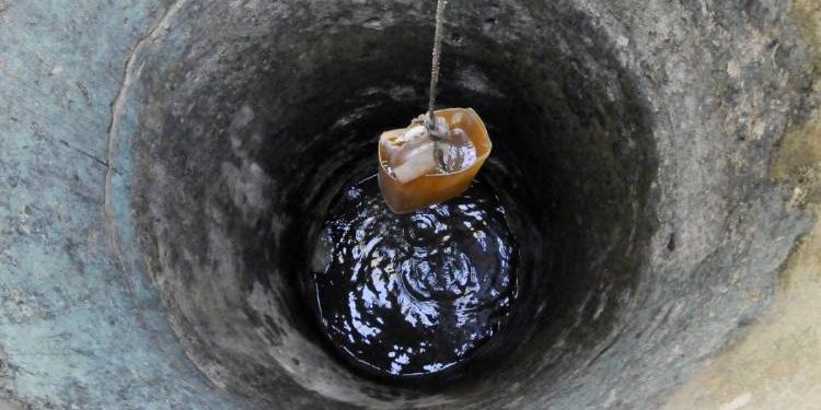 મામી અને ભાણેજના આડાસબંધોનો કરુણ અંજામ, મામાએ ભાણેજને ફૂલ પીવડાવી કુવામાં ધક્કો મારી દીધો…