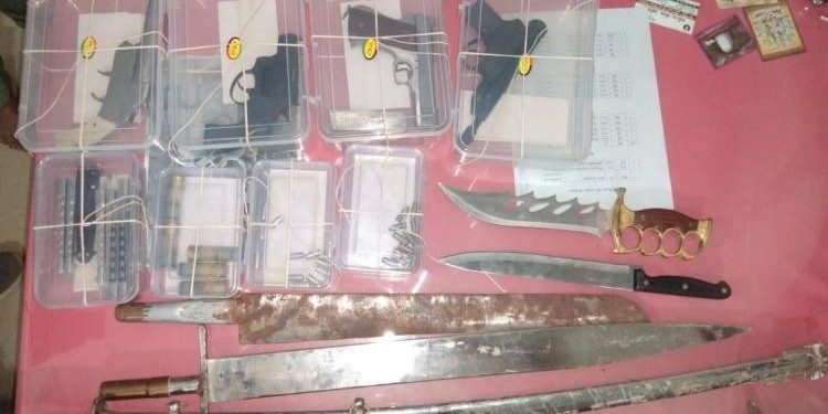 અમદાવાદમા થી ઝડપાયો હથિયારો નો જથ્થો…