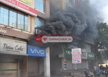 જામનગર:લીમડાલાઇન વિસ્તારમાં લાગેલ આગથી મચી અફડાતફડી..