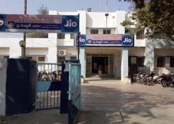 દિવસે મુકબધીર બનીને ભિક્ષા માંગતો શખ્સ બાંગ્લાદેશી નીકળ્યો..