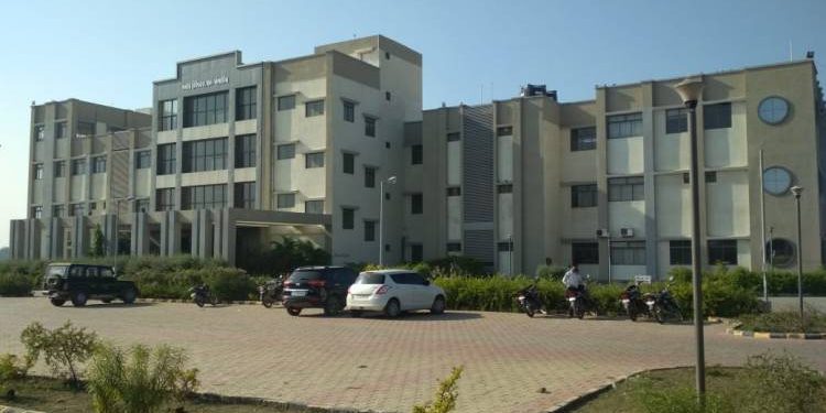 આ હોસ્પિટલમાં નેતાઓ સારવાર લેવા જાય તો ખબર પડે