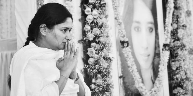 આ તસ્વીર માં ની મમતા માટે ઘણું બધું કહી જાય છે..