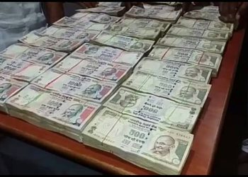 હવે છેક બોલો…બંધ મકાનમાંથી 4 કરોડ ઉપરની જૂની ચલણી નોટો મળી