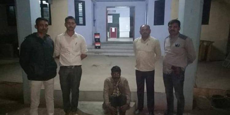 જંતુનાશક દવાની આડમાં દારૂ સપ્લાય કરવાનો કીમિયો બીજી વખત રહ્યો નિષ્ફળ..