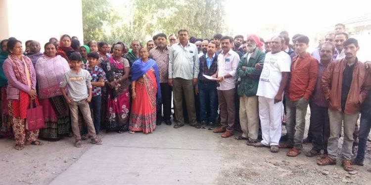 “અમારા વિસ્તારમાં ચાલતા દેહવ્યાપાર અને દારૂના દુષણને દુર કરો”સ્થાનિકો