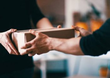 લાંચ રોકડામાં જ નહિ પરંતુ ગીફ્ટ, ગોલ્ડ, મોંઘા મોબાઈલ પણ હોય શકે…દિવાળીની લેવડદેવડ પર એસીબીની રહેશે નજર 