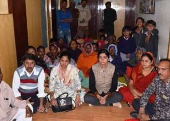 ભાજપ અને કોંગ્રેસના કોર્પોરેટરો શા માટે બેઠા ધરણા પર