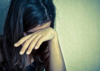 પહેલા વિદ્યાર્થીનીના ફોટાઓ પાડી અને બે યુવકોએ બ્લેકમેઇલ કરી આચર્યું દુષ્કર્મ…