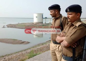 પાણી પર લાગ્યો પહેરો..