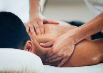 સ્પાની આડમાં બંગાળ, નાગાલેન્ડ અને અરૂણાચલપ્રદેશની 4 યુવતીઓ પાસે કરાવવામાં આવતો હતો દેહવ્યાપાર