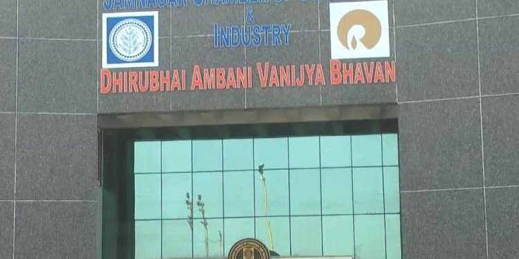 એસ્સાર દ્વારા કોમર્શિયલ કાર્ગો હેન્ડલ કરવાની પરવાનગી રદ કરવા માંગણી