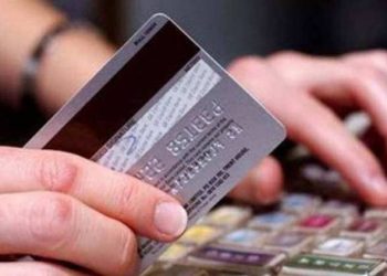 શું તમારી પાસે પણ છે ડેબિટ કે ક્રેડીટકાર્ડ? સ્વાઈપ કરતી વખતે ચેતવું નહી તો થઇ શકે કાર્ડક્લોન 