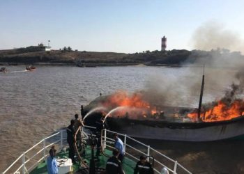 જ્યારે બોટમાં લાગી આગ…