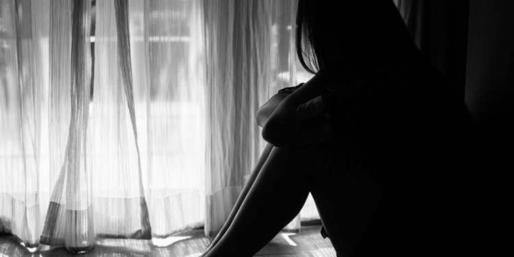 સુરતમાં હીરાના વેપારીએ બે યુવતીઓને બનાવી હવસનો શિકાર,