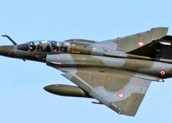 વાયુસેનાના હવાઈ હુમલાના પગલે ગુજરાત સતર્ક