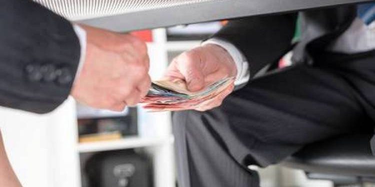 5 વર્ષમાં લાંચ લેવામાં ગુજરાતમાં ક્યો વિભાગ ક્યાં નંબરે જાણો..