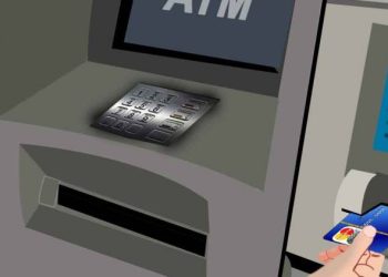 ATM સેન્ટરમાં પૈસા ઉપાડવા સમયે કોઈનો ભરોષો ના કરવો..વેપારી સાથે થયું આવું 