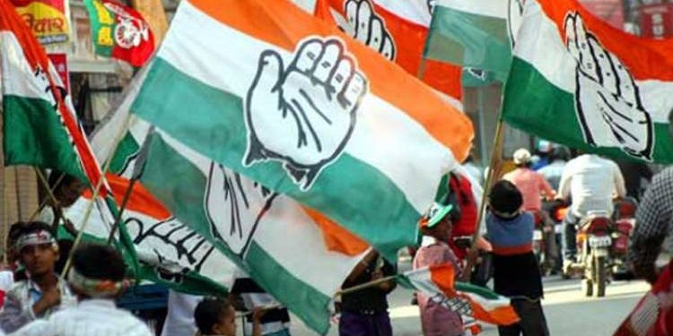 દિલીપસિંહ જાડેજા જેવા પક્ષને સમર્પિત આગેવાનો પણ પડ્યા છે..