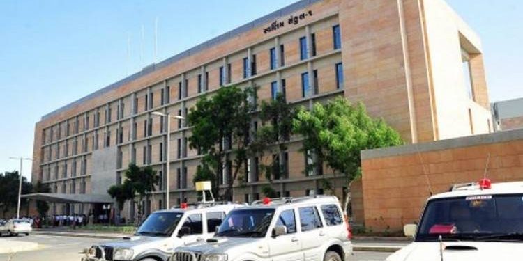 કાલે ૩ મંત્રીઓને થશે ખાતાઓની ફાળવણી..