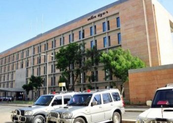 રાજ્યની સરકાર બદલાઈ હવે IAS IPS અધિકારીઓની મોટાપાયે ફેરબદલ થશે