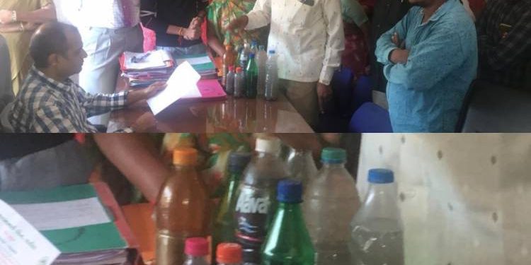 ગંદા પાણીની બોટલો લઈને સ્થાનિકો પહોચ્યા મહાનગરપાલિકાની કચેરીએ…