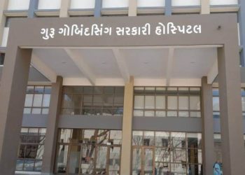 જી.જી.હોસ્પિટલમાં નિષ્ણાતોની ચોક્કસ દિવસ અને કલાકોની સુવિધા સામે પ્રશ્ન ઉઠાવતા વિક્રમ માડમ 